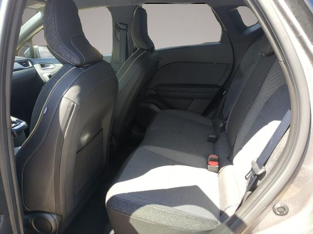 Renault Captur (03/2026, Benzin)