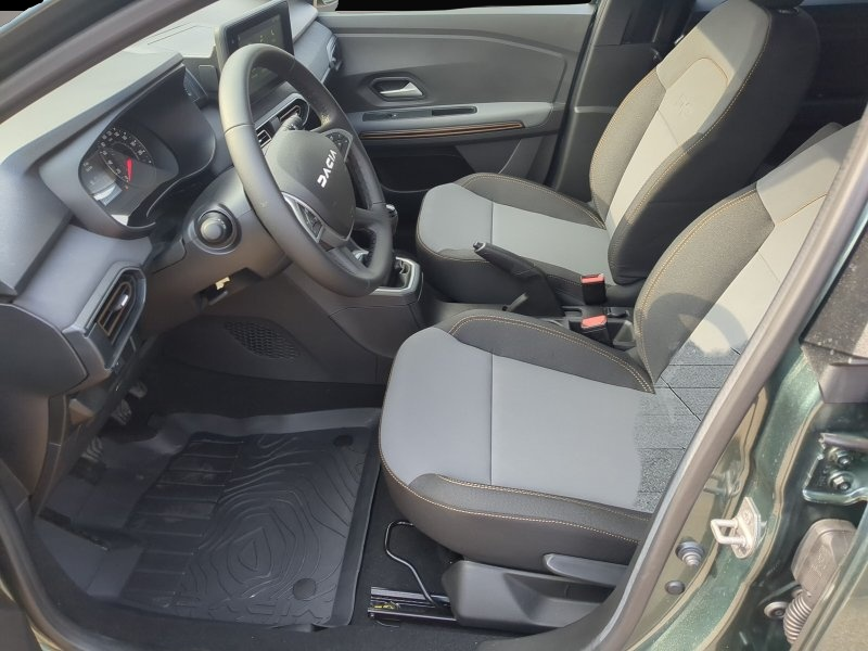Dacia Jogger (12/2025, Benzin)