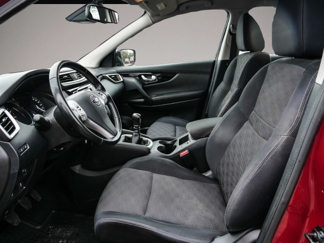 Nissan Qashqai (04/2016, Benzin)