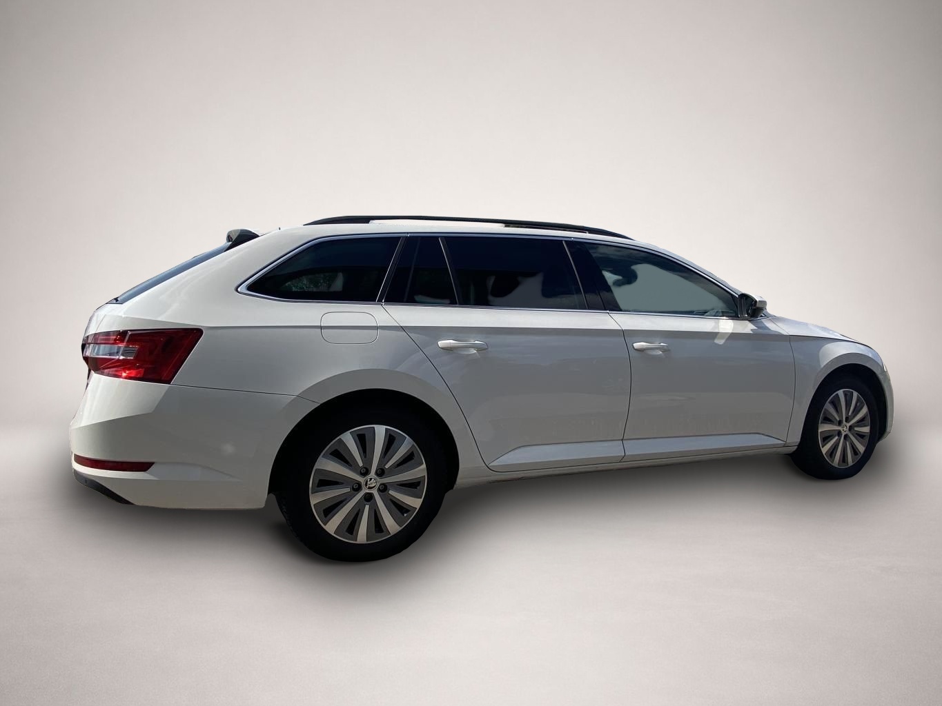 Skoda Superb (09/2021, )