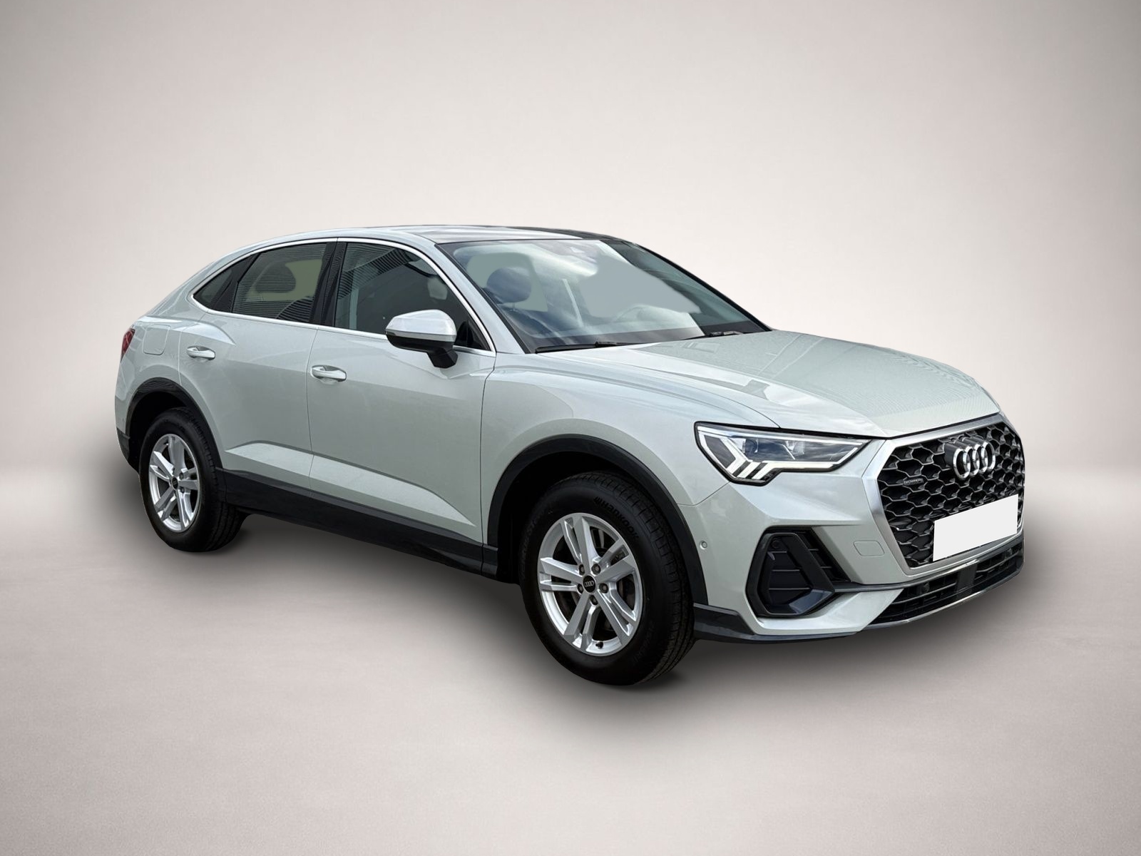 Audi Q3 (09/2023, Benzin)