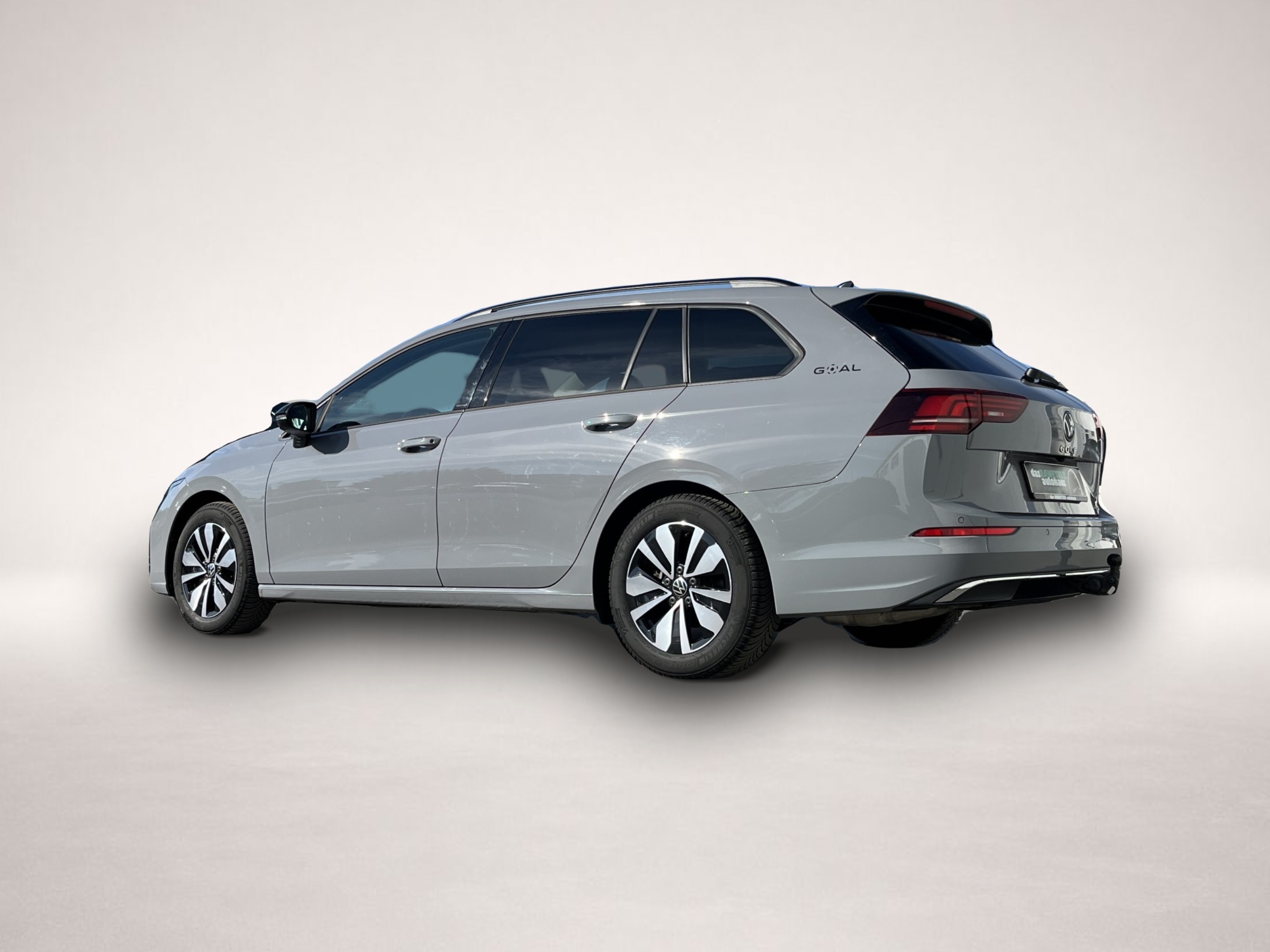 Volkswagen Golf (07/2025, Benzin)