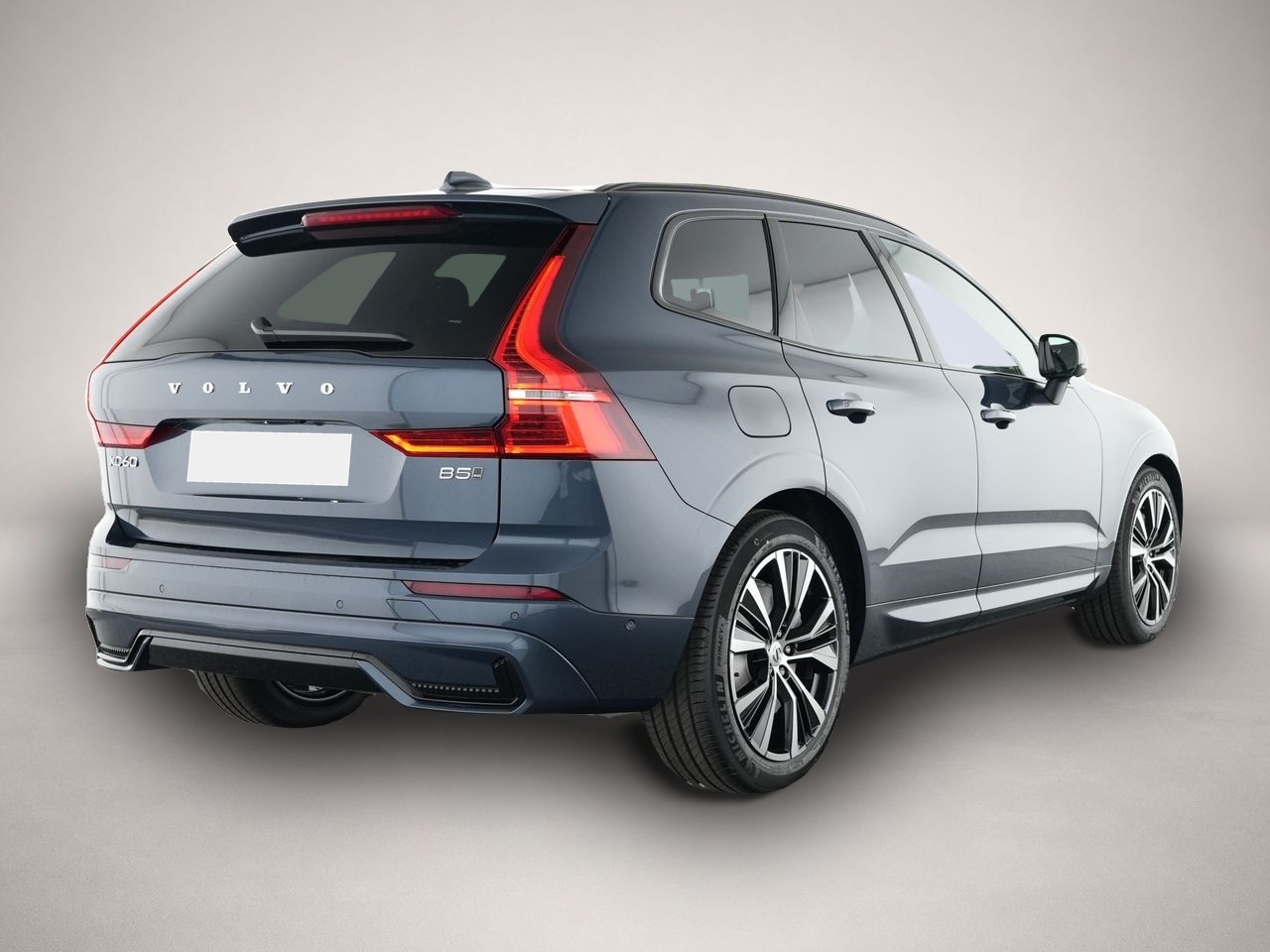 Volvo XC60 (05/2025, Benzin)