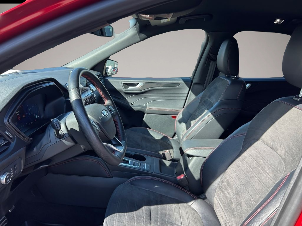 Ford Kuga (03/2022, )
