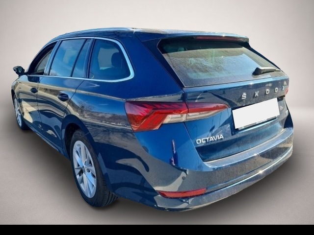 Skoda Octavia (02/2024, Benzin)
