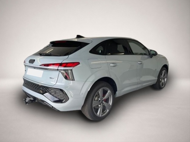Audi Q3, image 4 of 5