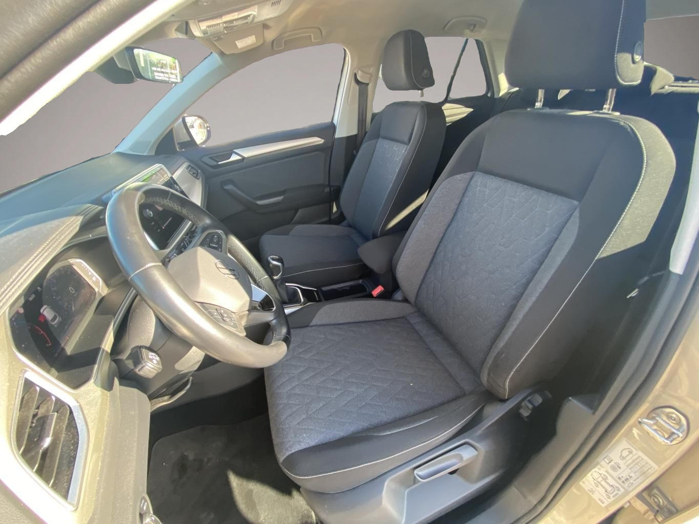 Volkswagen T-Roc (03/2023, )