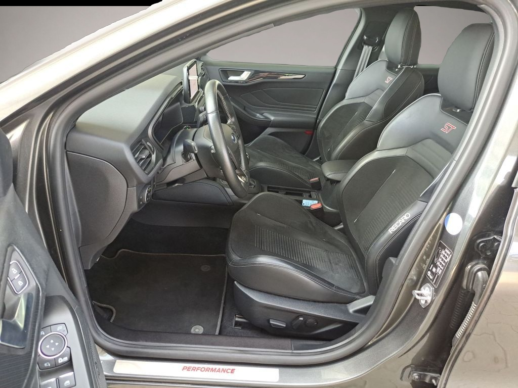 Ford Focus (10/2020, )