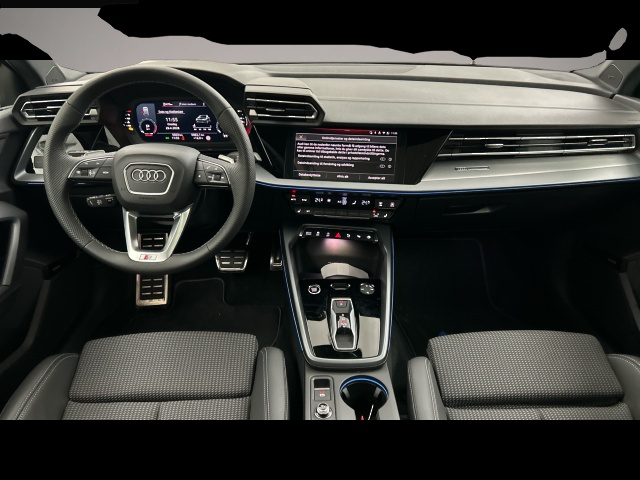 Audi A3 (12/2025, Benzin)