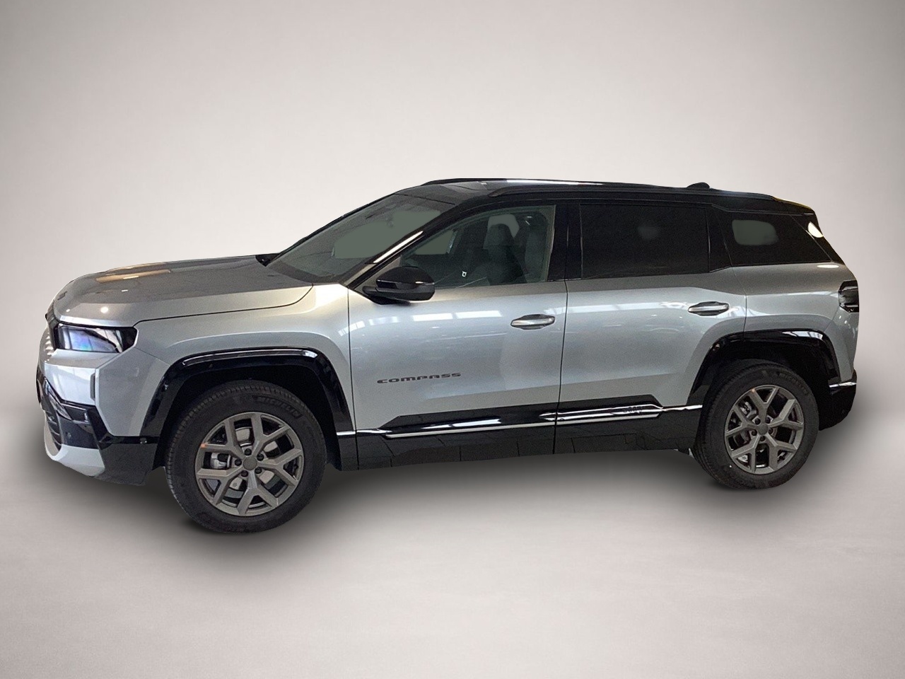 Jeep Compass (02/2026, Benzin)