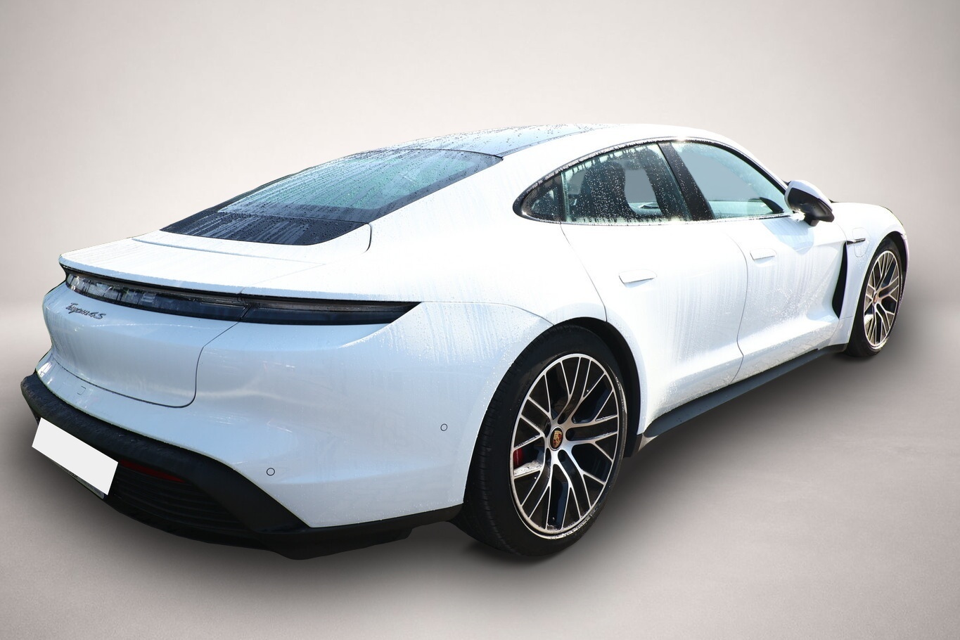 Porsche Taycan (06/2020, ELECTRIC)