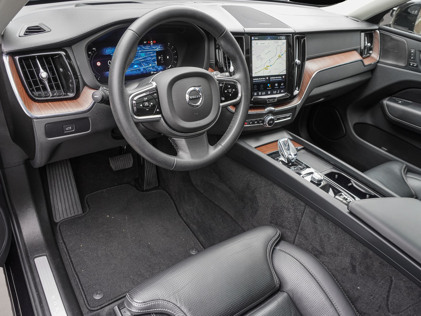 Volvo XC60 (06/2023, Diesel)