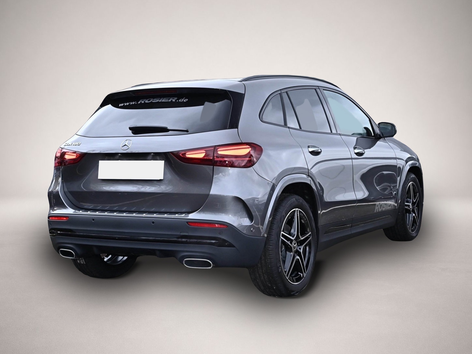 Mercedes-Benz GLA 180 (11/2025, Benzin)
