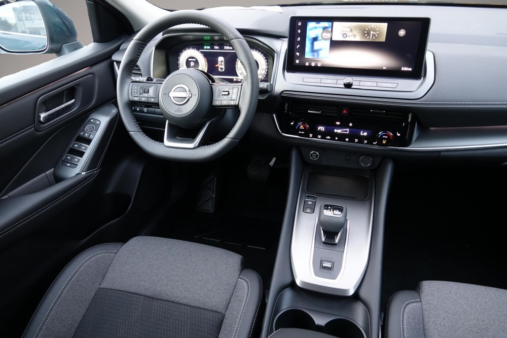 Nissan Qashqai (, Benzin)