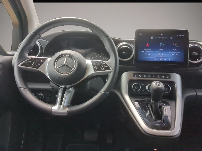 Mercedes-Benz A 180 (06/2025, Benzin)