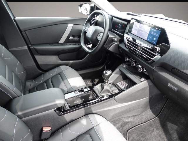 Citroen C4 (01/2024, Benzin)