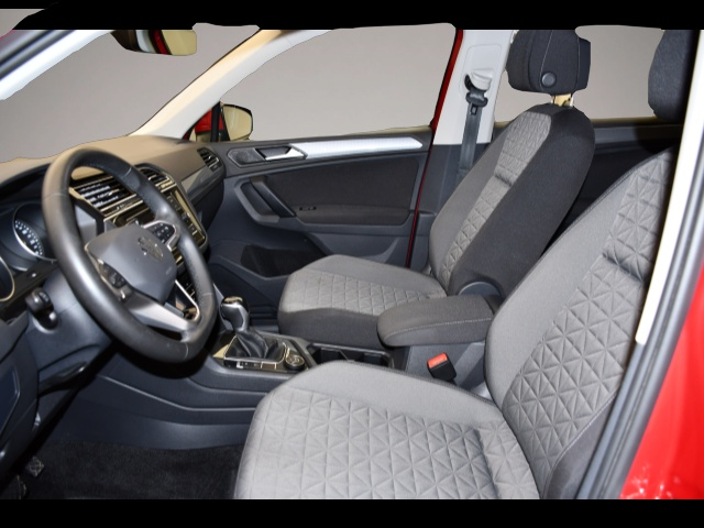 Volkswagen Tiguan (01/2022, )
