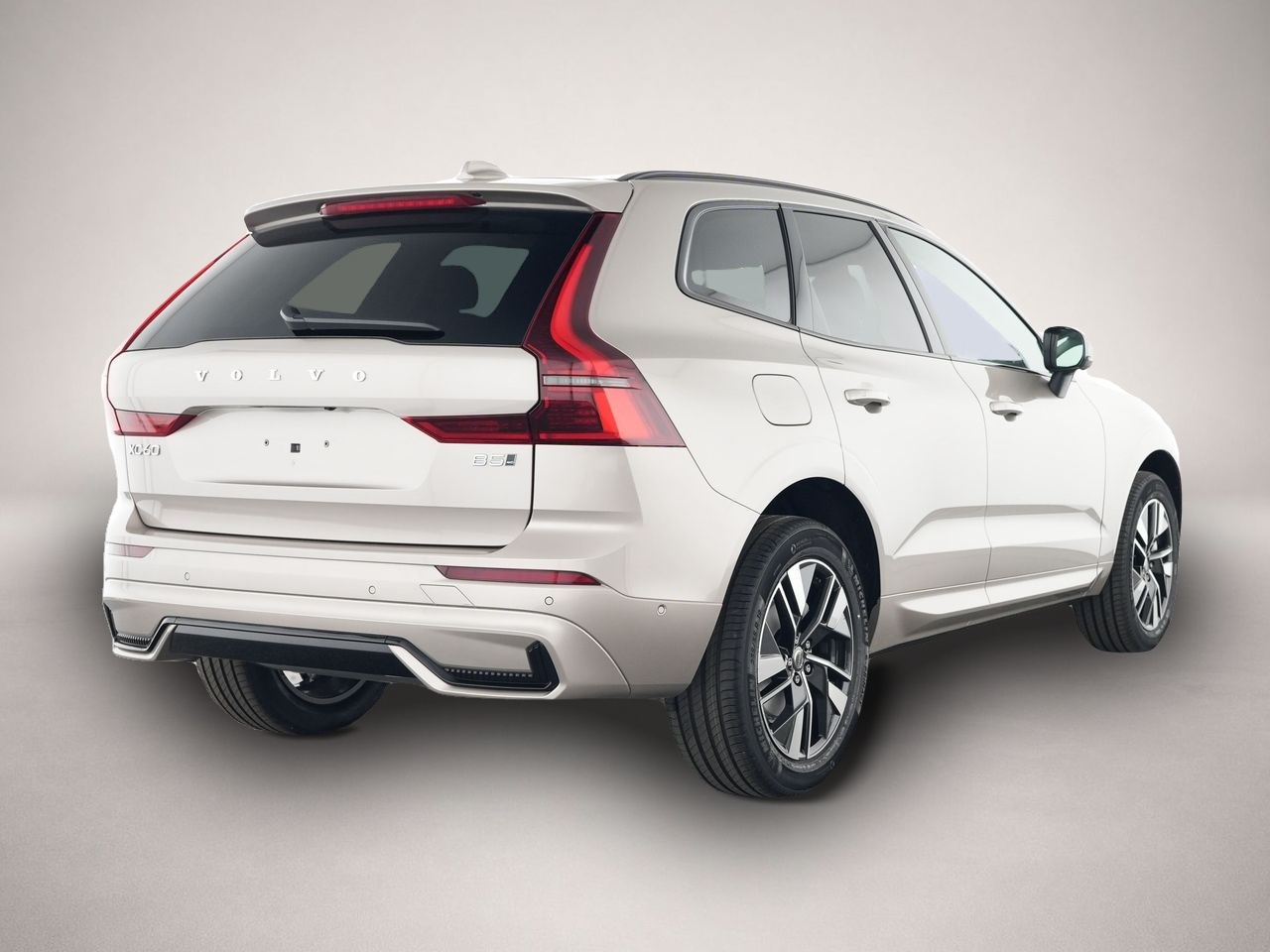 Volvo XC60 (07/2025, Benzin)