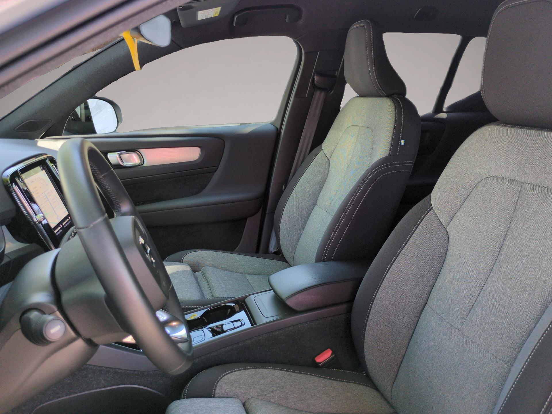 Volvo XC40 (04/2024, Benzin)
