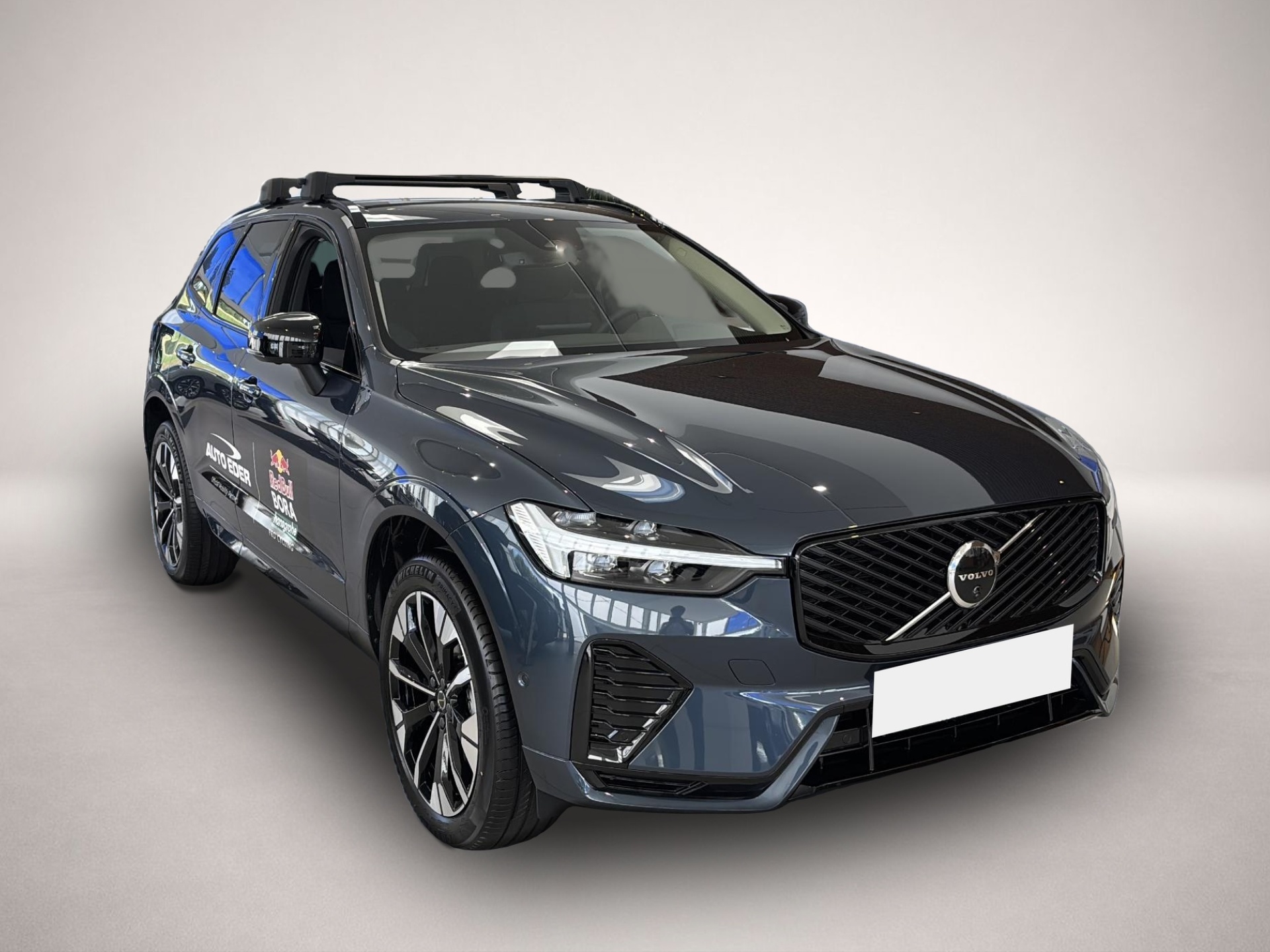 Volvo XC60 (05/2025, Benzin)