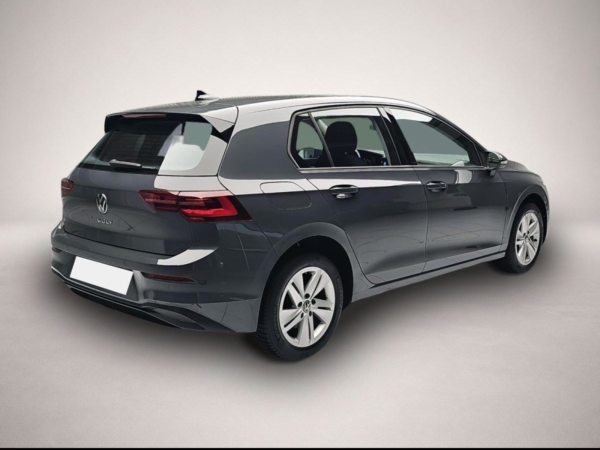 Volkswagen Golf (08/2020, Benzin)