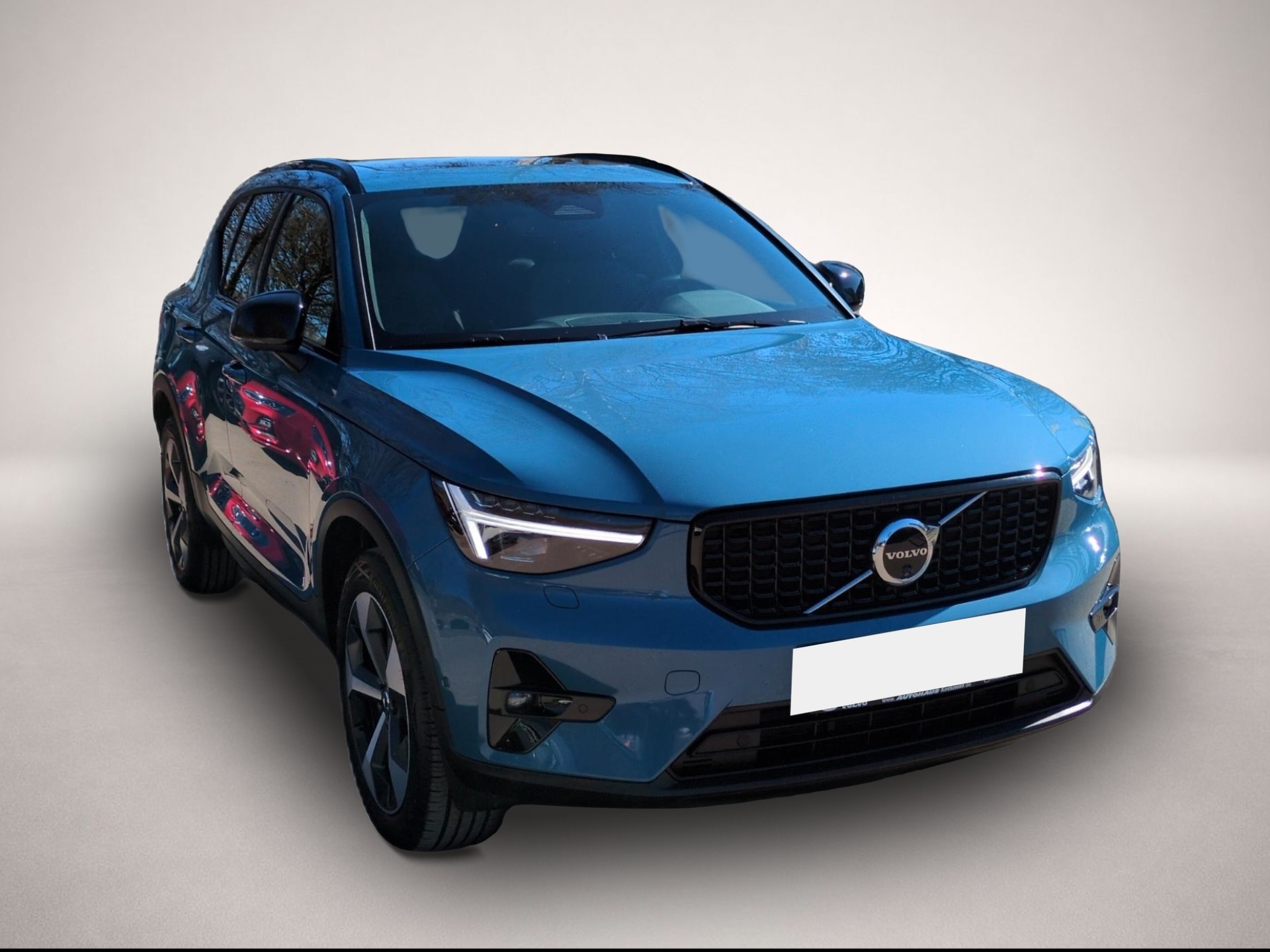 Volvo XC40 (07/2025, Benzin)