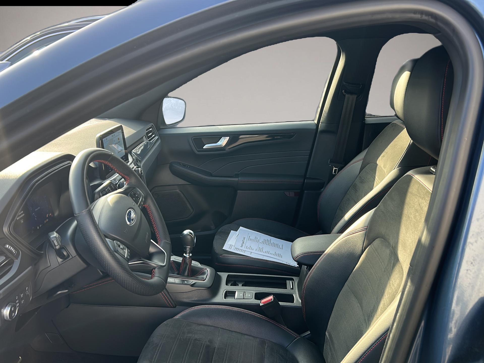 Ford Kuga (10/2021, Benzin)