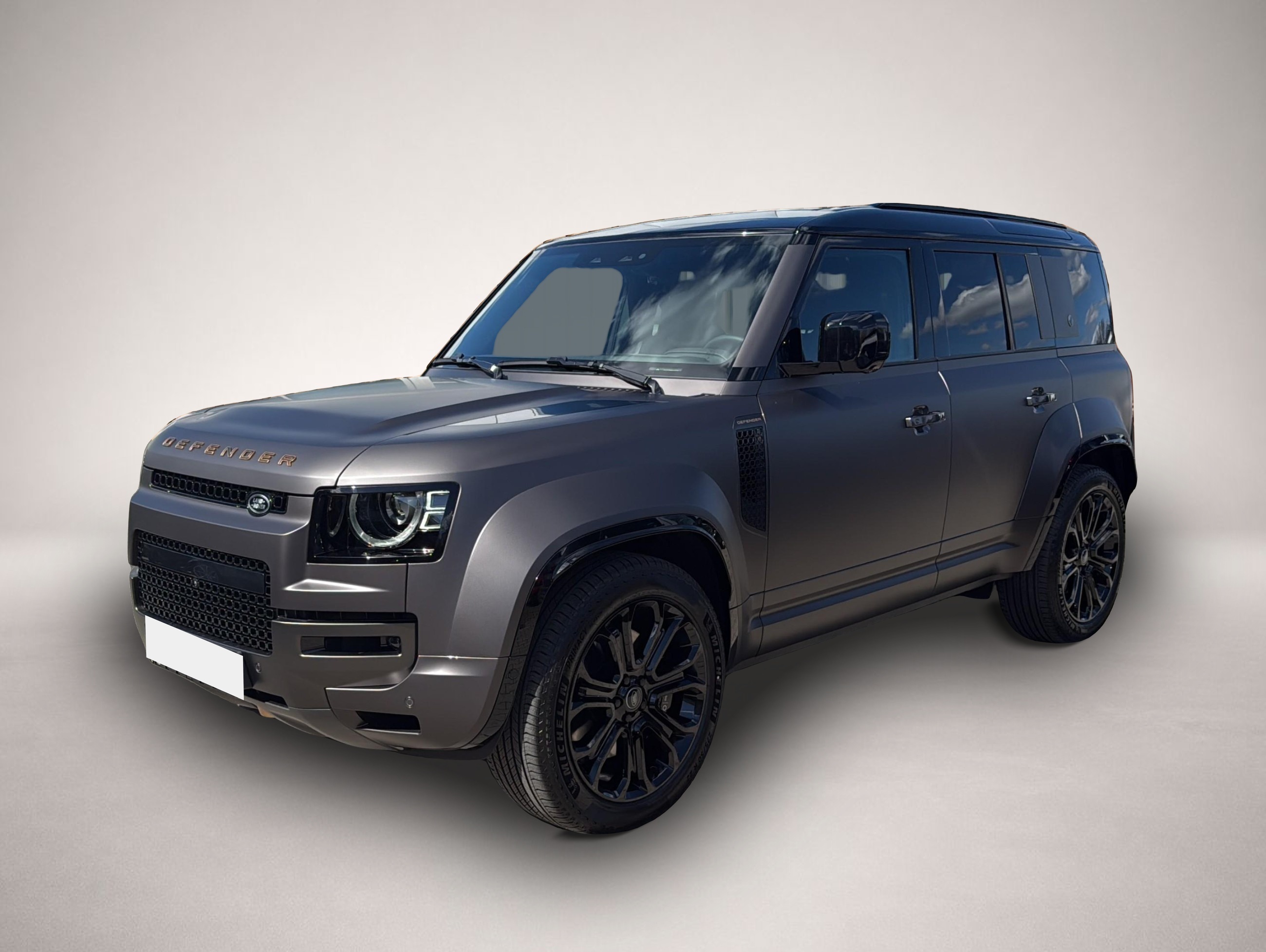 Land-Rover Defender (, Benzin)