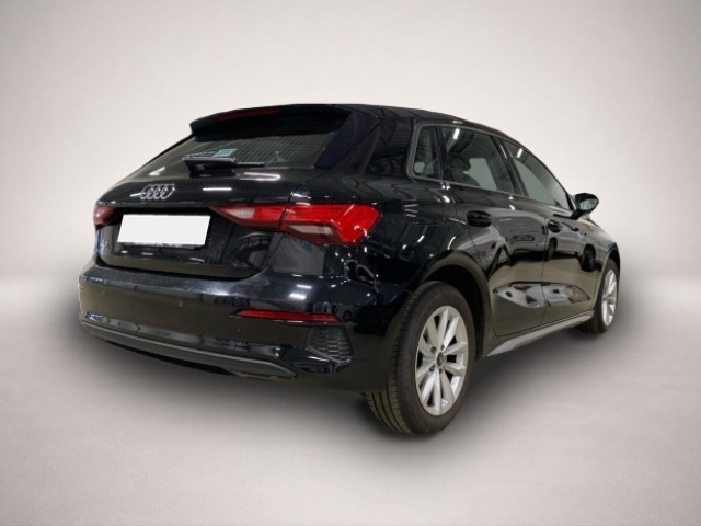 Audi A3 (11/2022, Benzin)