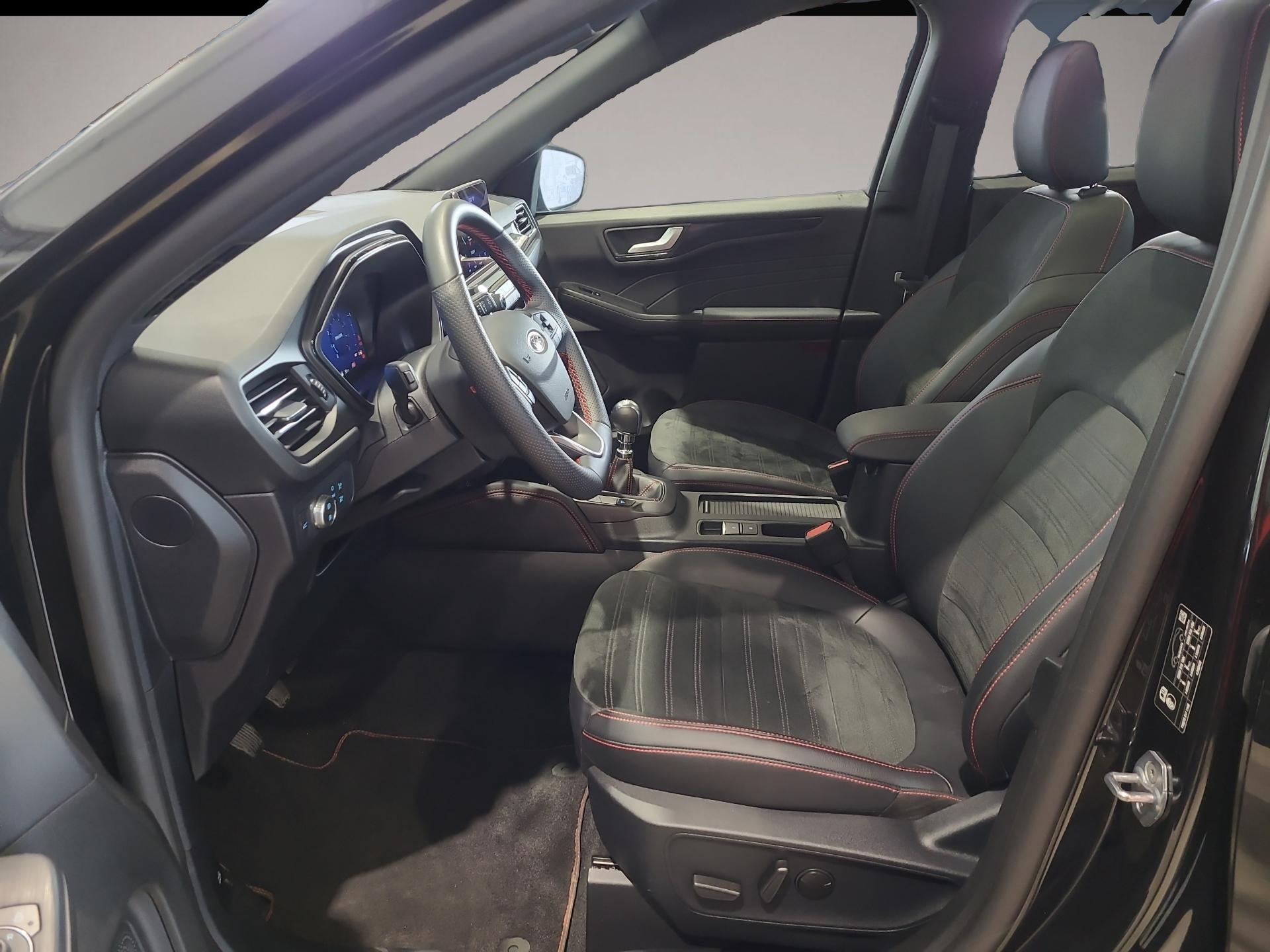 Ford Kuga (07/2023, Benzin)