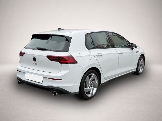 Volkswagen Golf (03/2023, Benzin)