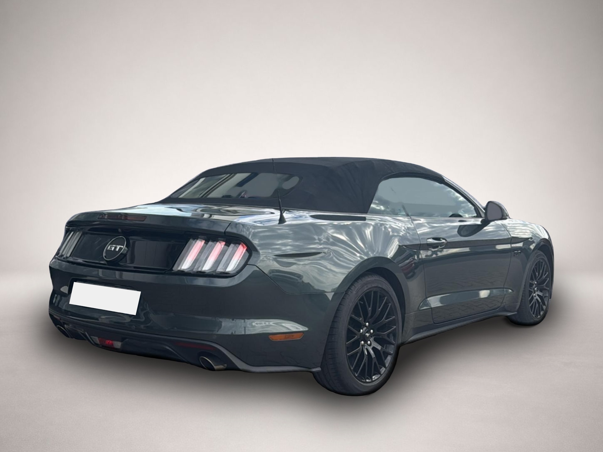 Ford Mustang (01/2016, Benzin)