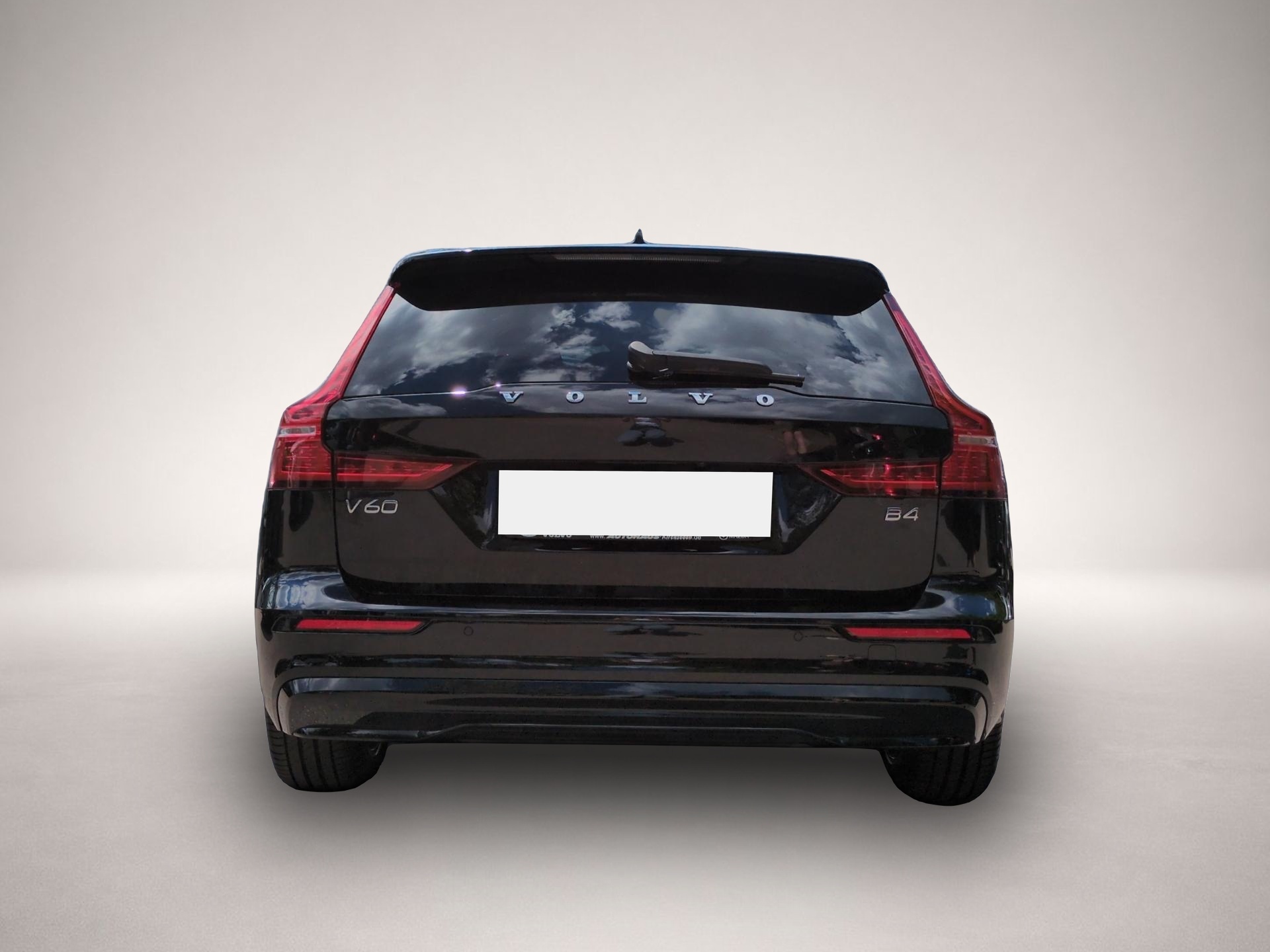 Volvo V60 (09/2025, Benzin)