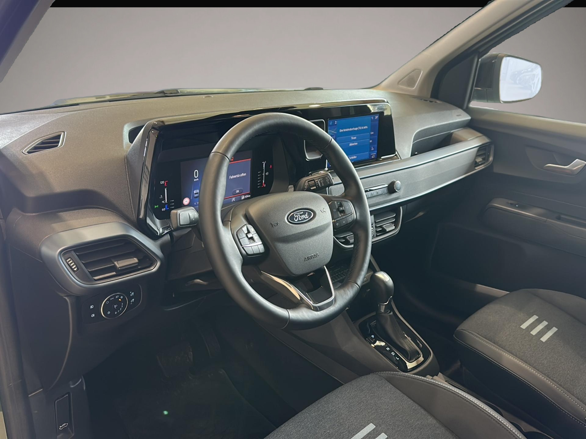 Ford Tourneo Courier (05/2025, Benzin)