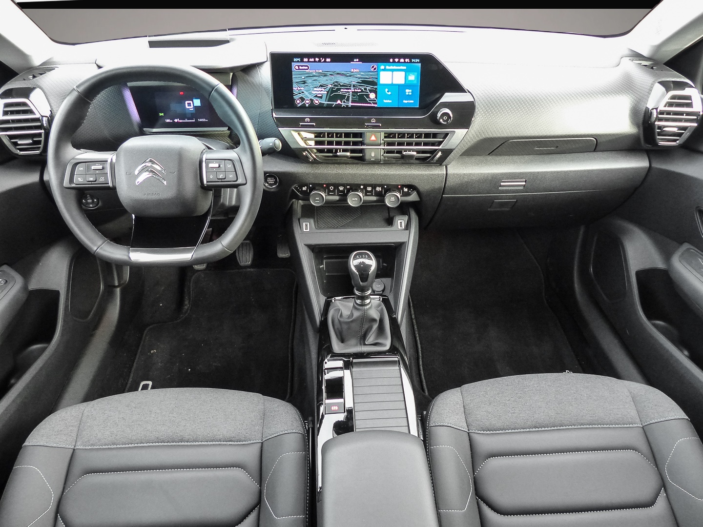 Citroen C4 (10/2023, Benzin)