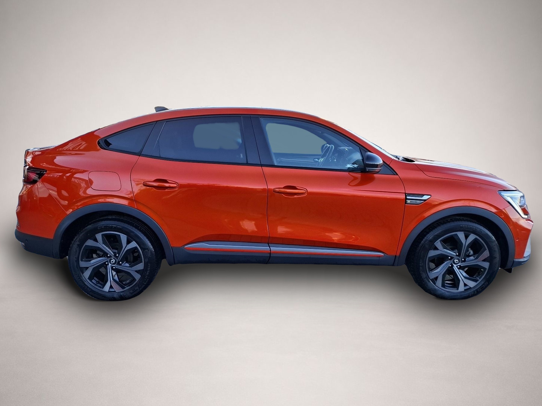 Renault Arkana (11/2023, Benzin)