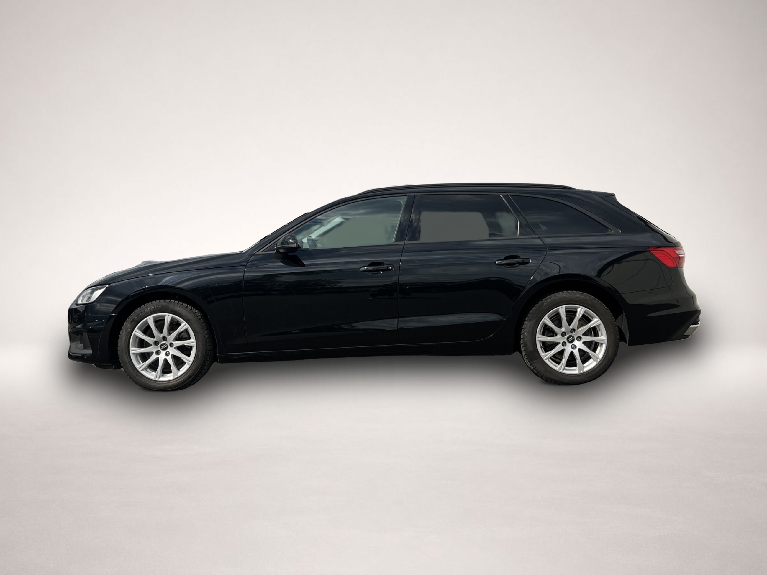 Audi A4 (08/2022, )