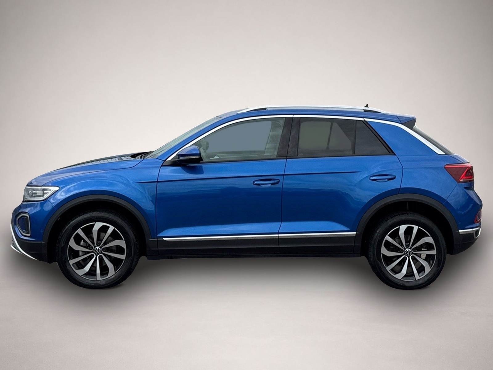 Volkswagen T-Roc, image 3 of 5