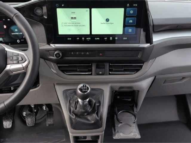 Volkswagen T7 Caravelle (, Diesel)