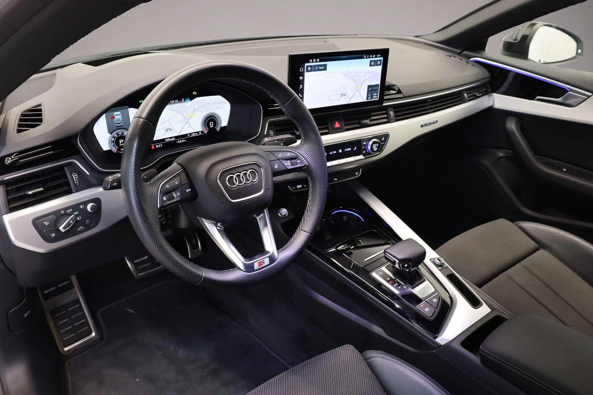 Audi quattro (03/2022, Benzin)