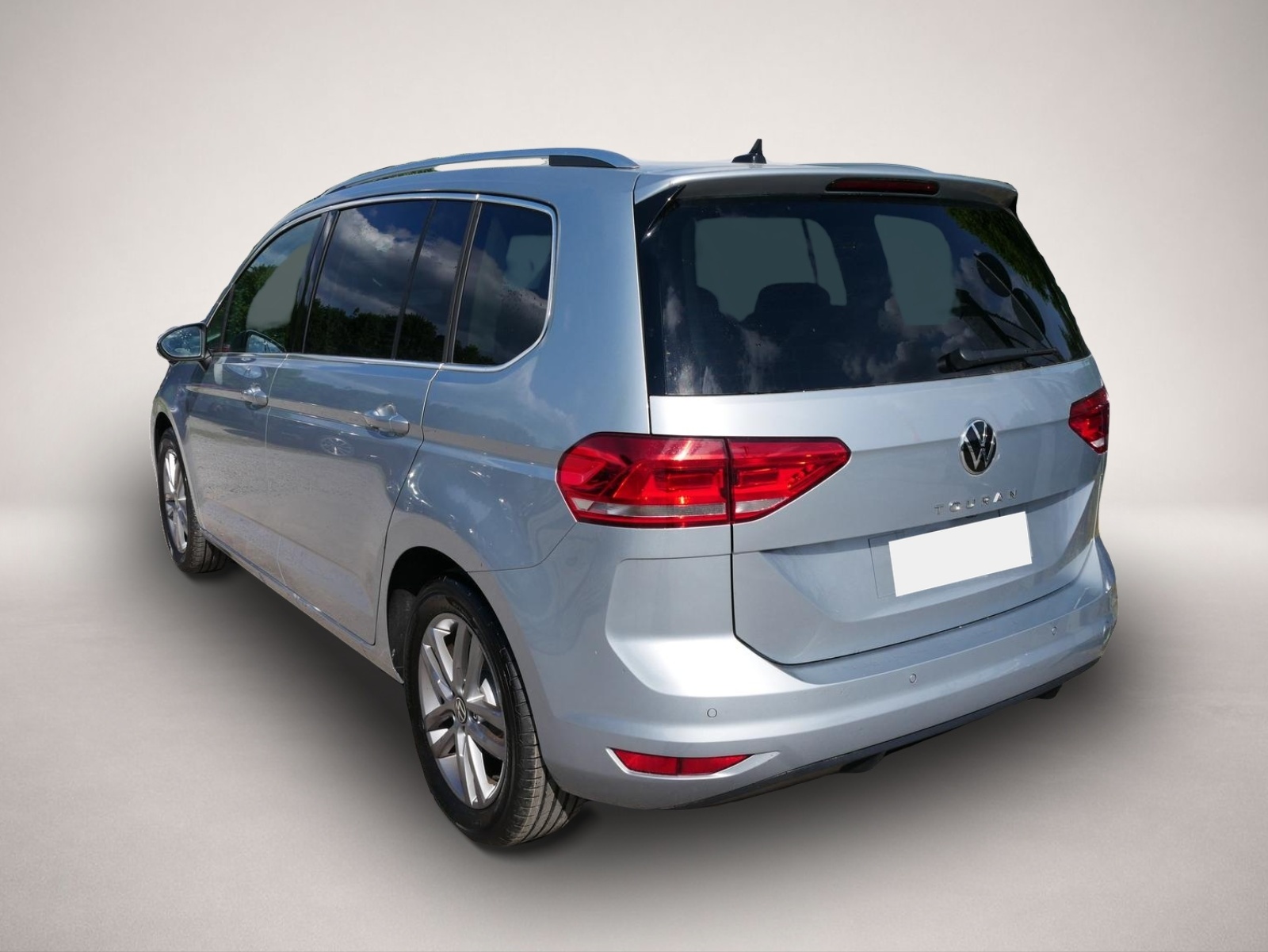 Volkswagen Touran (06/2026, Benzin)