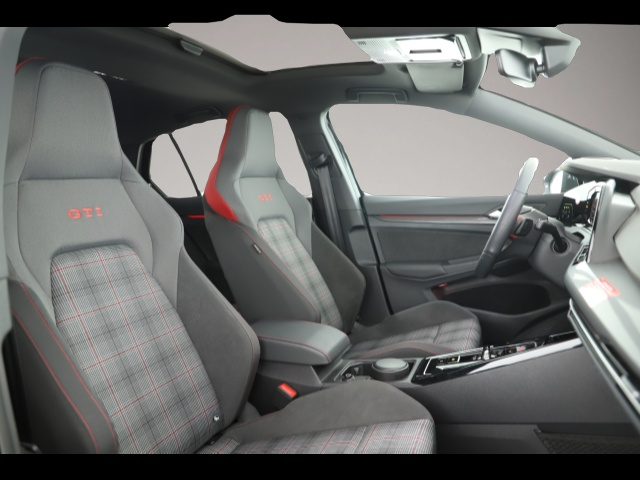 Volkswagen Golf (08/2024, )
