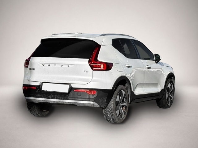 Volvo XC40 (10/2023, Benzin)