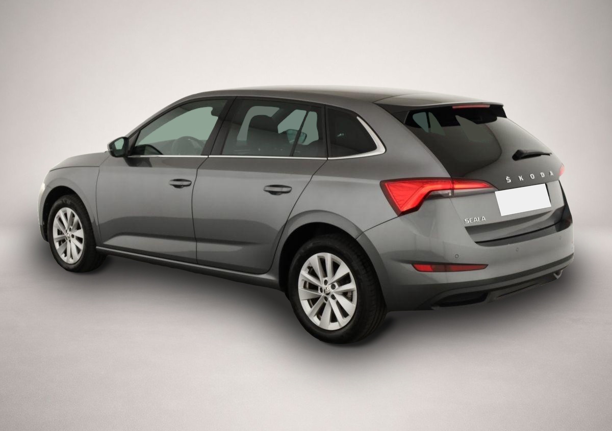 Skoda Scala (04/2023, Benzin)