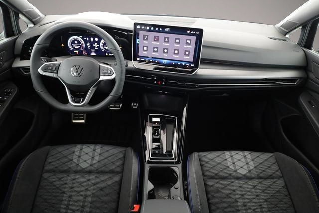 Volkswagen Golf (08/2026, Benzin)