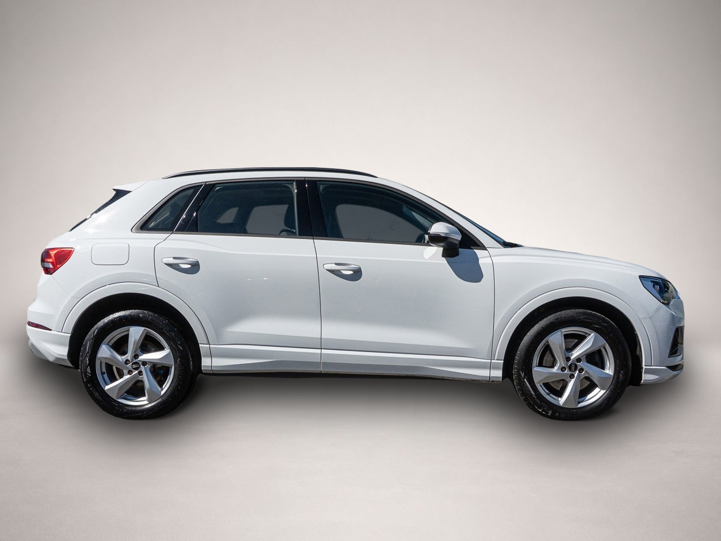 Audi Q3 (02/2023, )