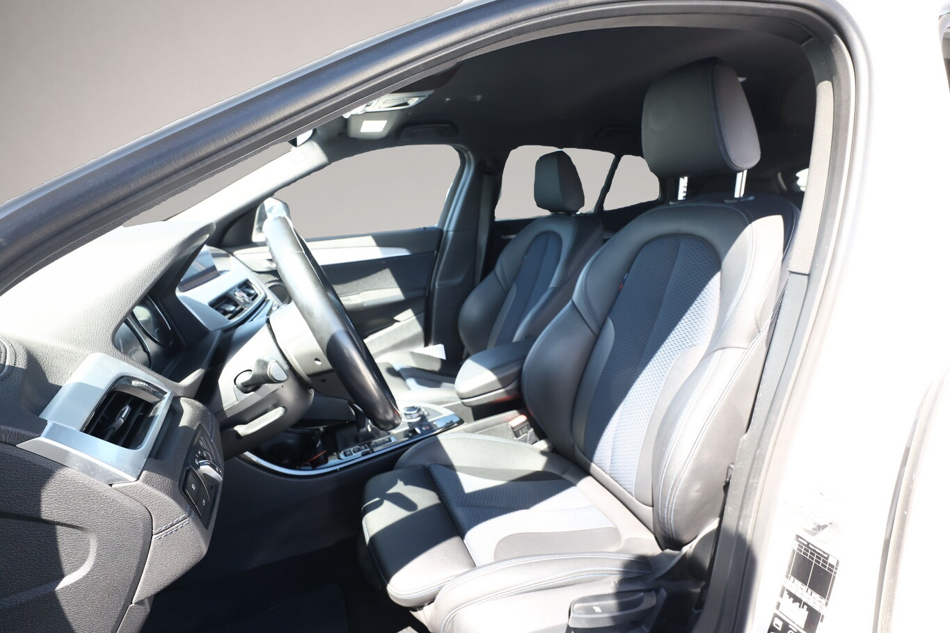 BMW X2 (12/2020, Benzin)
