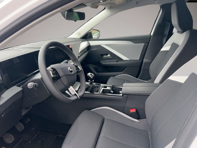 Opel Astra (08/2024, Benzin)