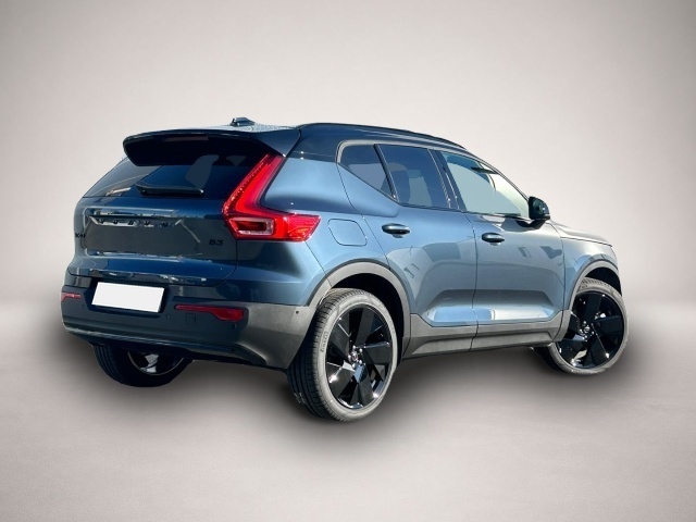 Volvo XC 40, image 3 of 3
