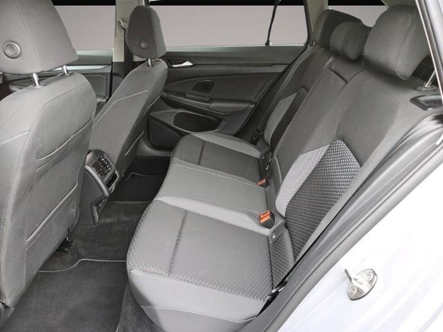 Volkswagen Golf (06/2023, Benzin)